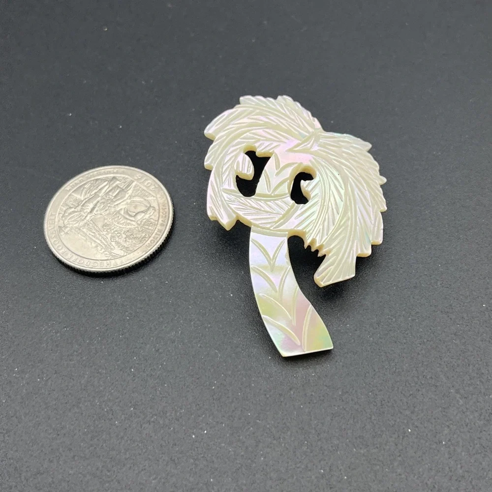 Vintage Mother Of Pearl Palm Tree‎ Lapel Pin